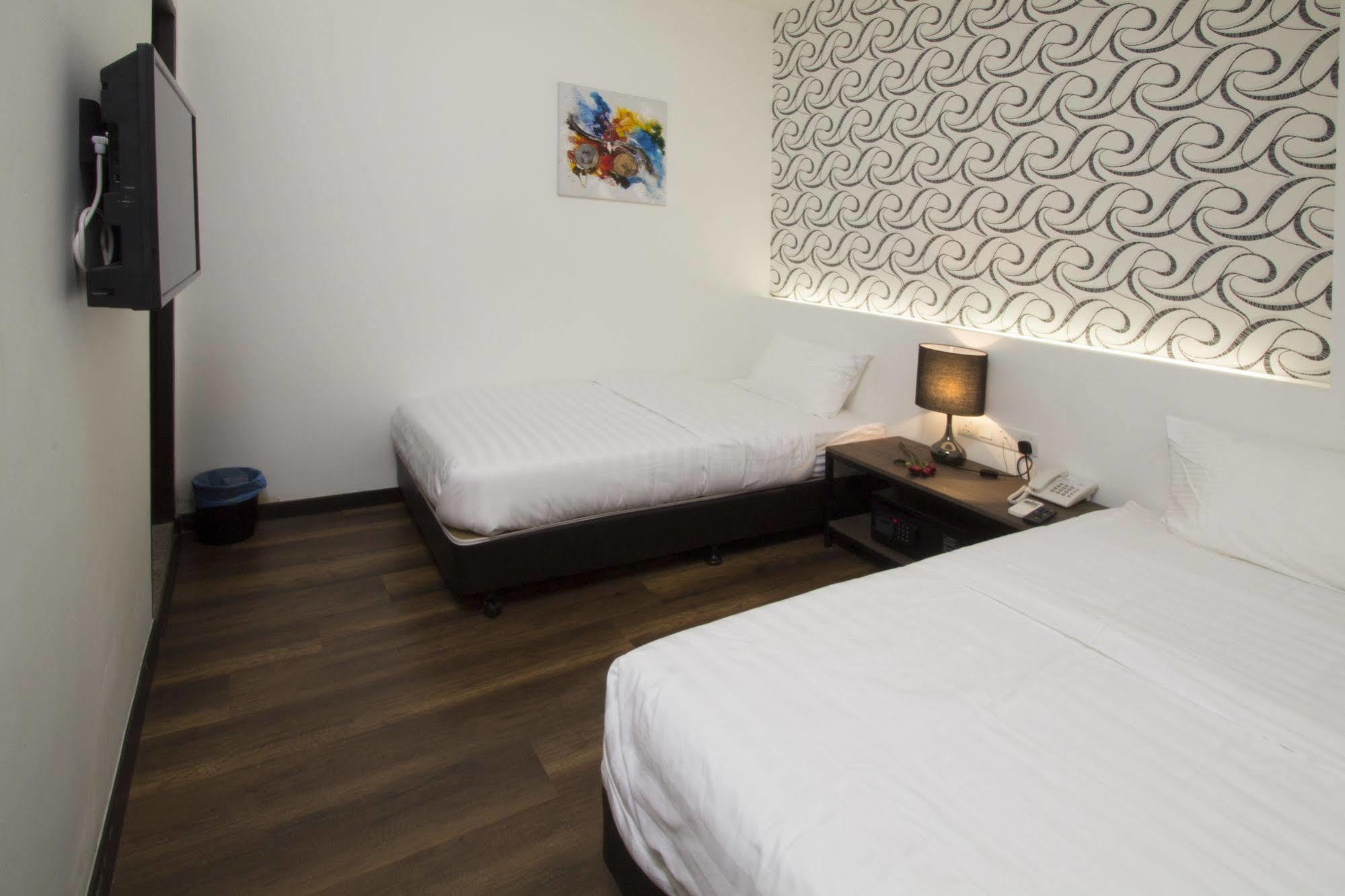 Oyo 127 The Reeds Hotel Куала-Лумпур Экстерьер фото