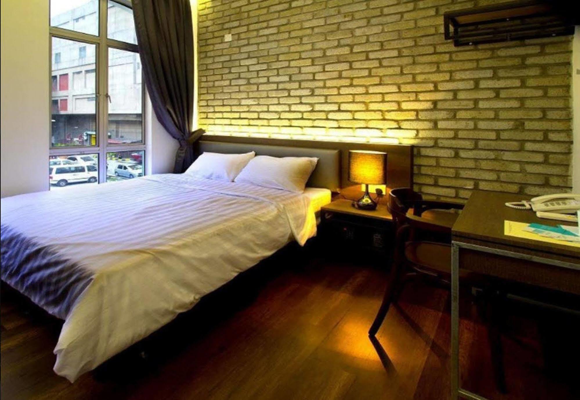 Oyo 127 The Reeds Hotel Куала-Лумпур Экстерьер фото