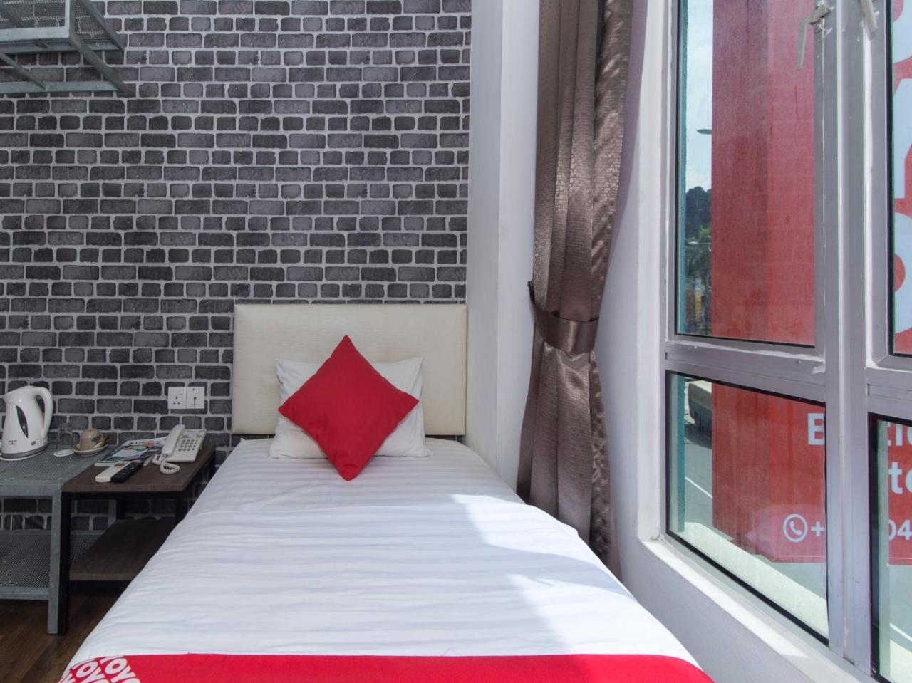 Oyo 127 The Reeds Hotel Куала-Лумпур Экстерьер фото
