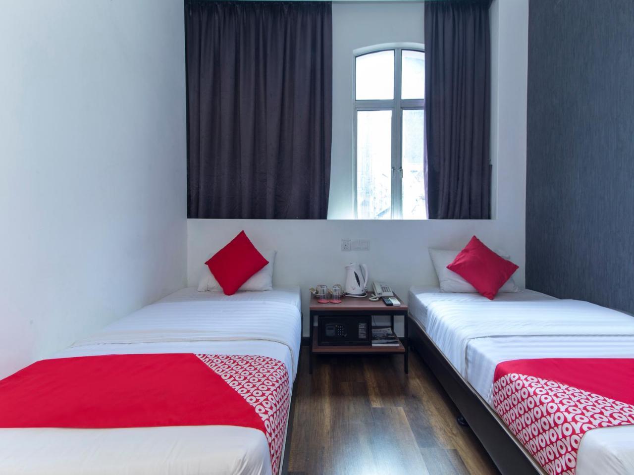 Oyo 127 The Reeds Hotel Куала-Лумпур Экстерьер фото