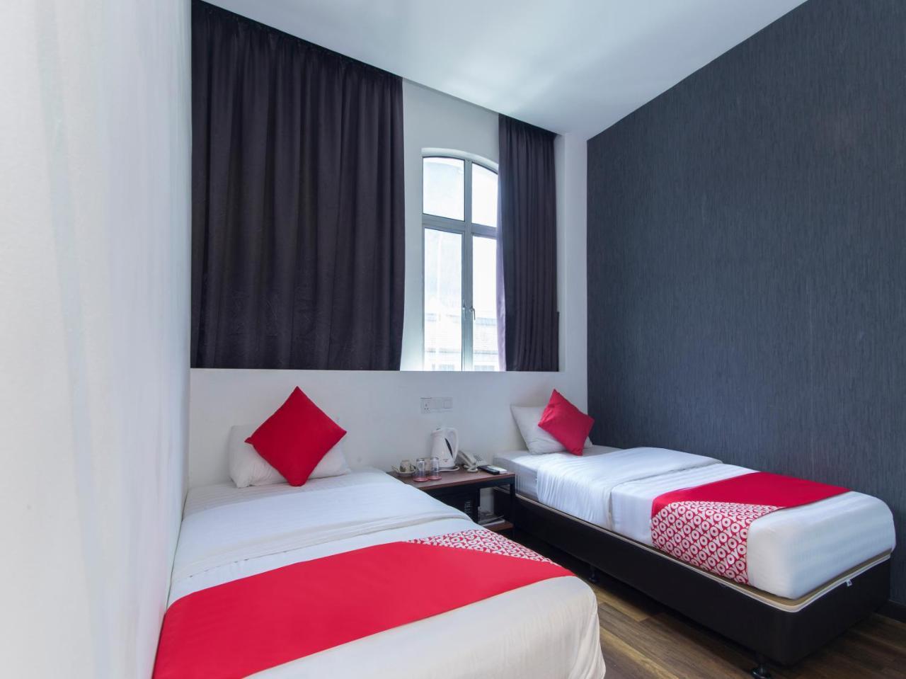 Oyo 127 The Reeds Hotel Куала-Лумпур Экстерьер фото