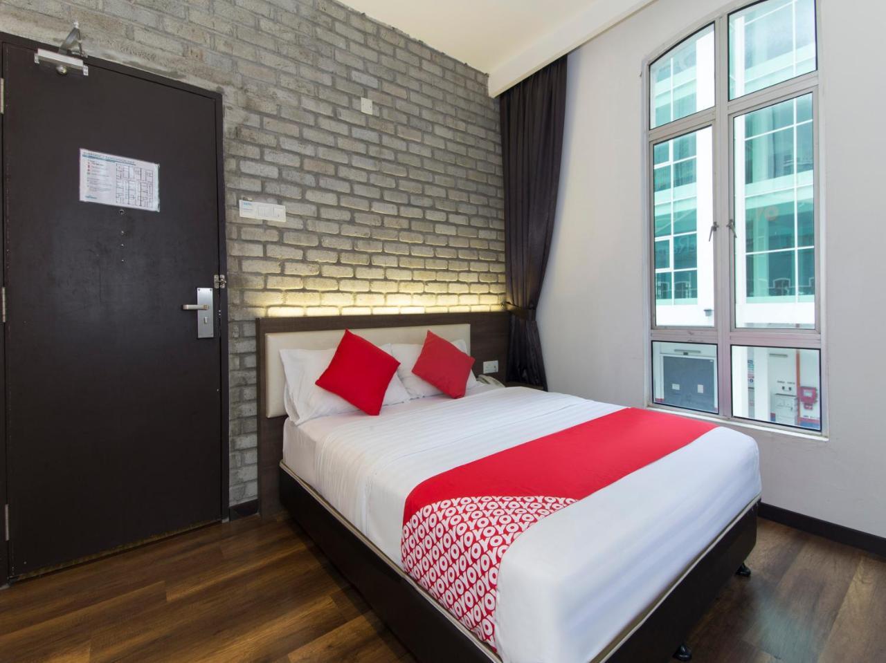 Oyo 127 The Reeds Hotel Куала-Лумпур Экстерьер фото