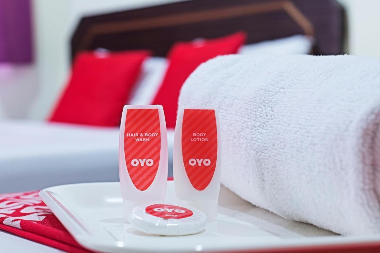 Oyo 127 The Reeds Hotel Куала-Лумпур Экстерьер фото