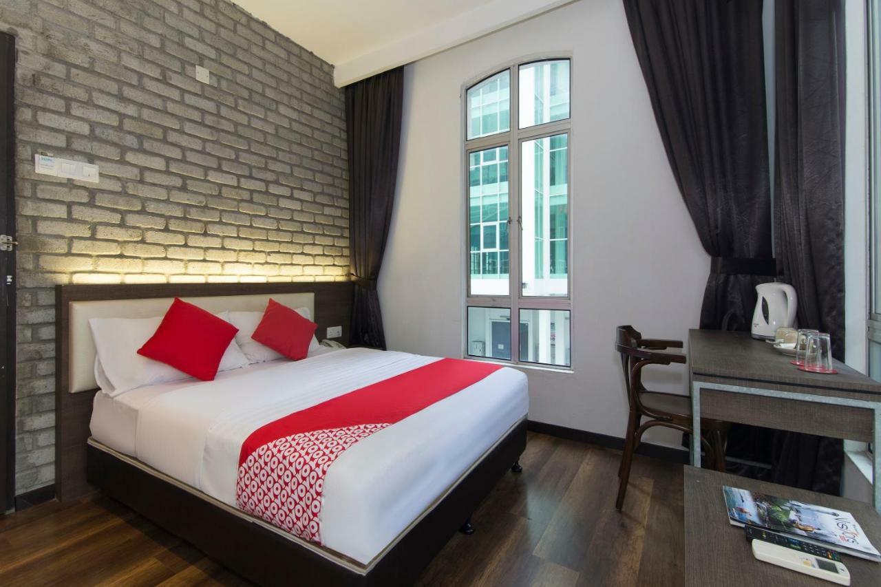 Oyo 127 The Reeds Hotel Куала-Лумпур Экстерьер фото