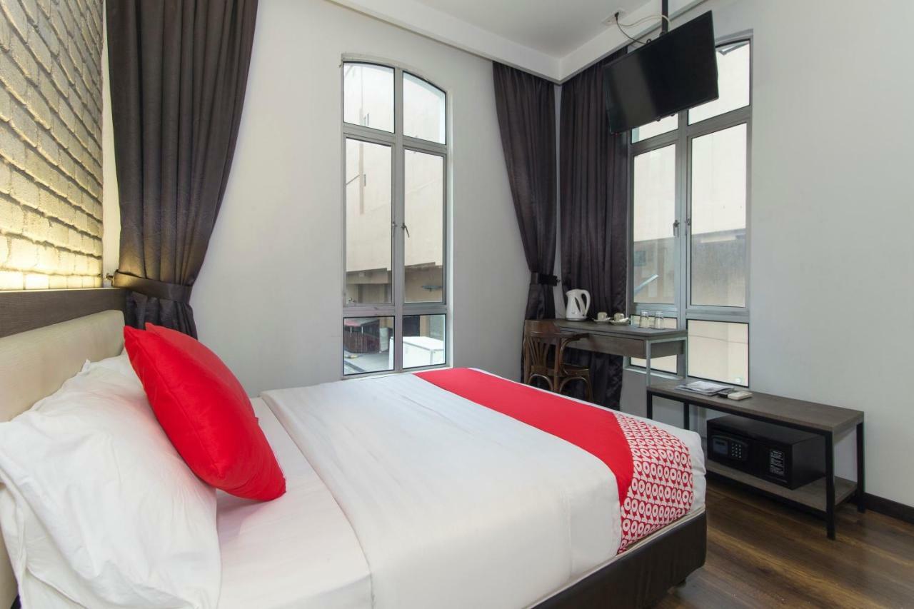 Oyo 127 The Reeds Hotel Куала-Лумпур Экстерьер фото